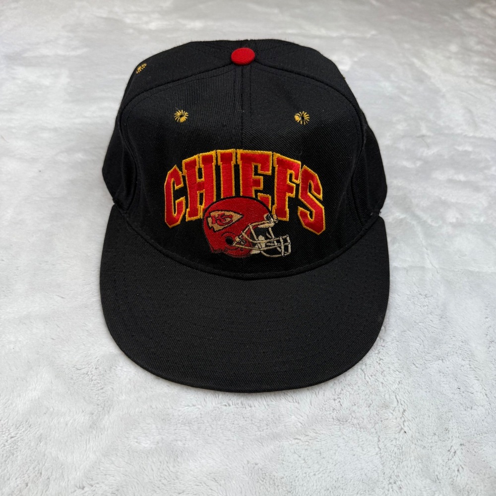 Vintage Kansas City Chiefs NFL Black Snapback Hat Cap Embroidered Logo‎